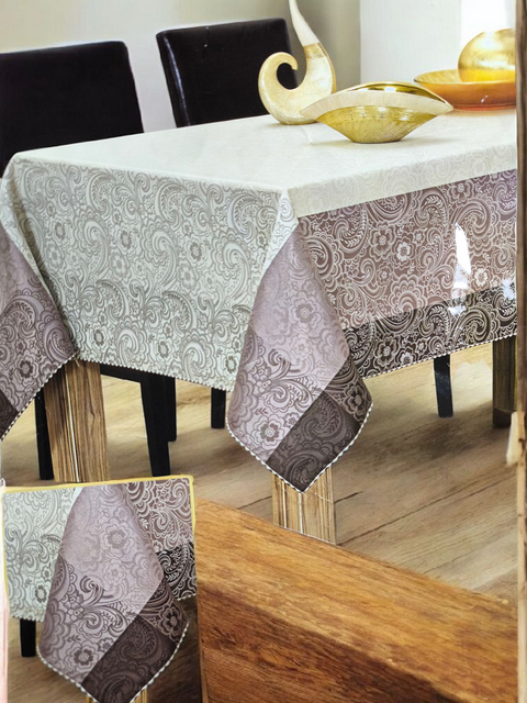 Водонепромокаема покривка за маса