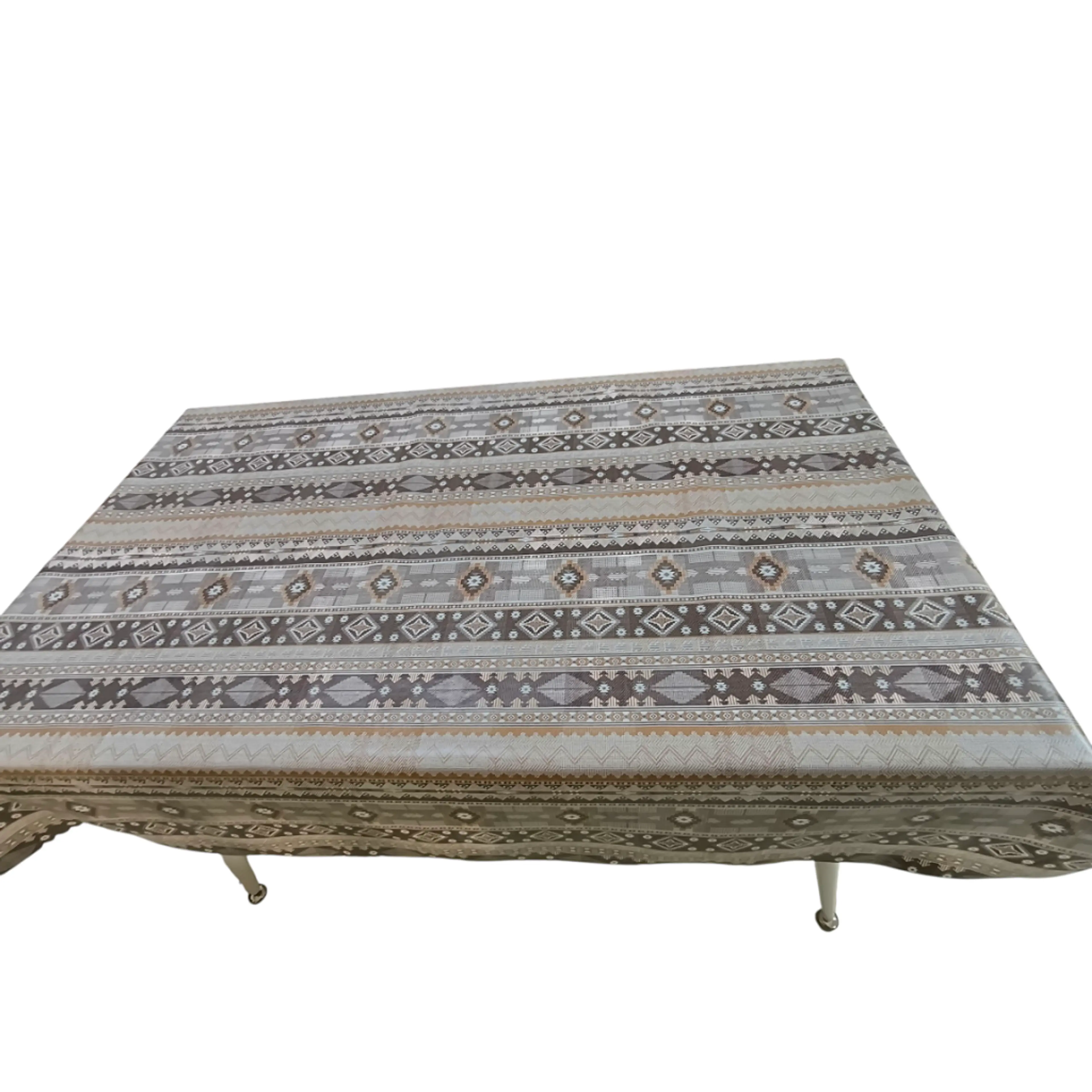 Битова мушама с етно мотиви – кафяво-бежова гама