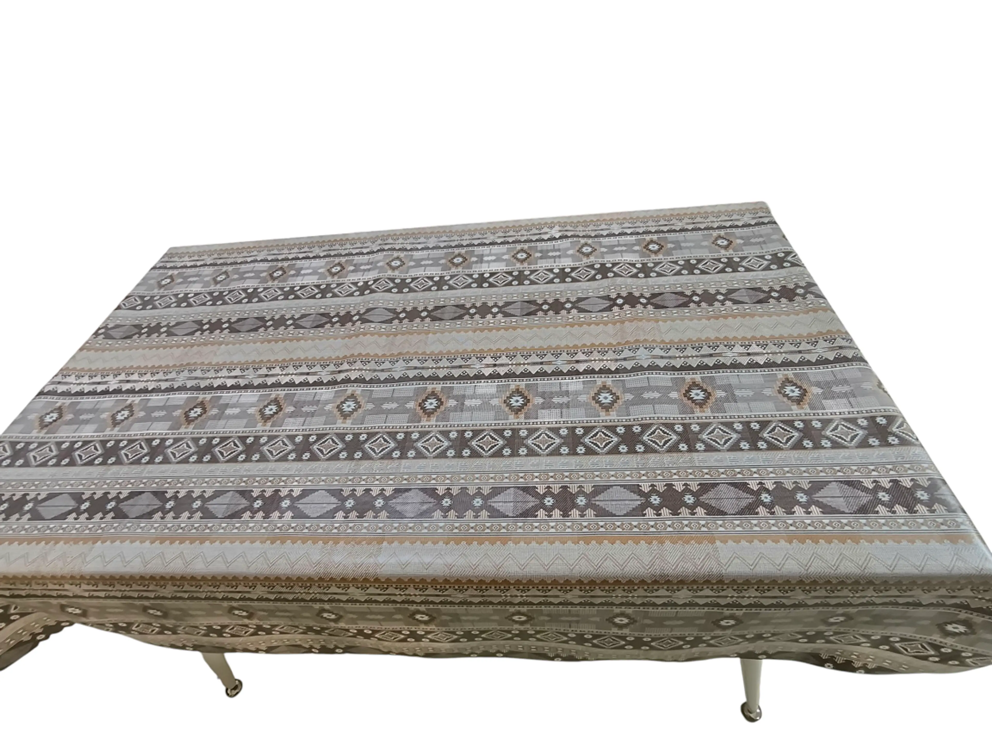 Битова мушама с етно мотиви – кафяво-бежова гама