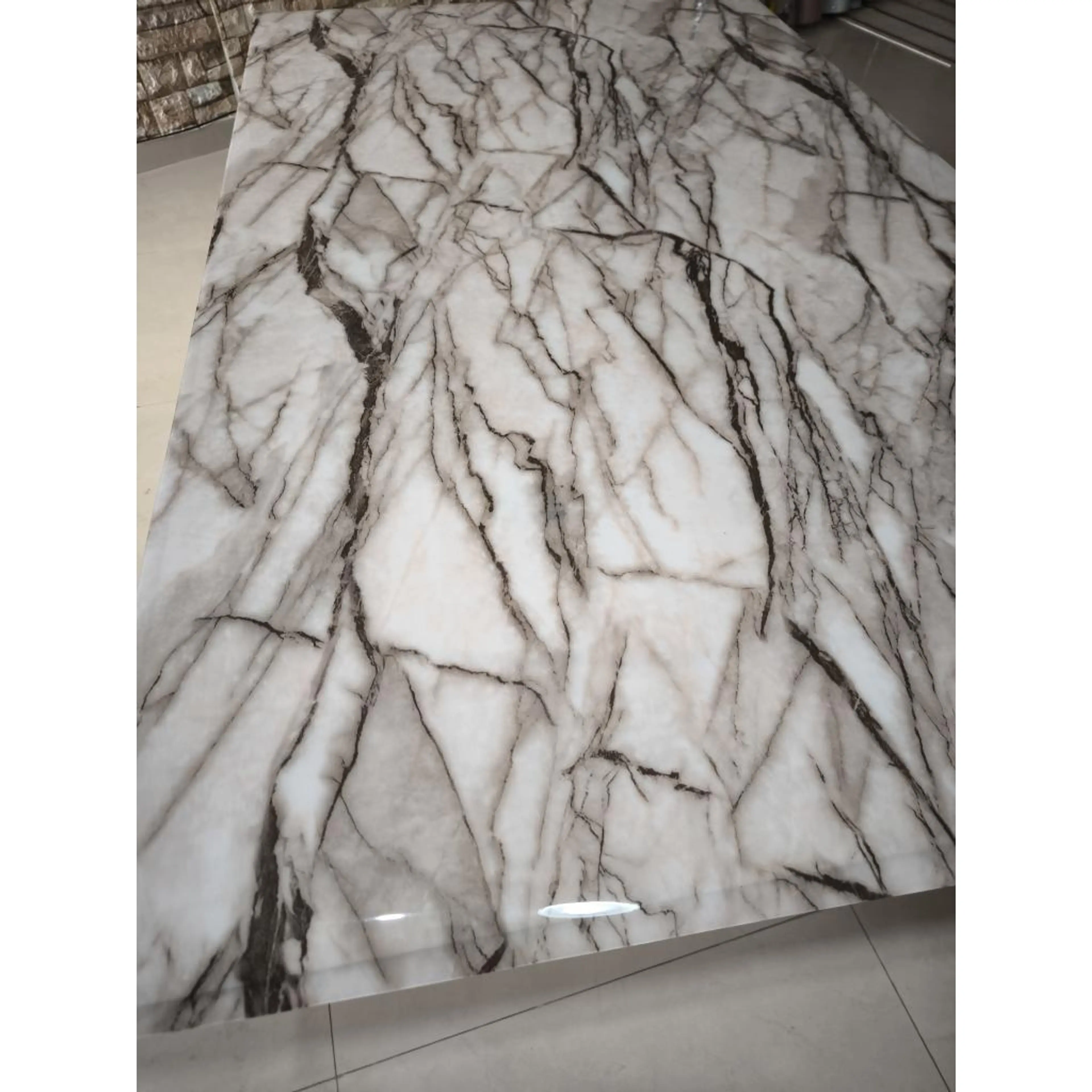 Бяло-черен мрамор