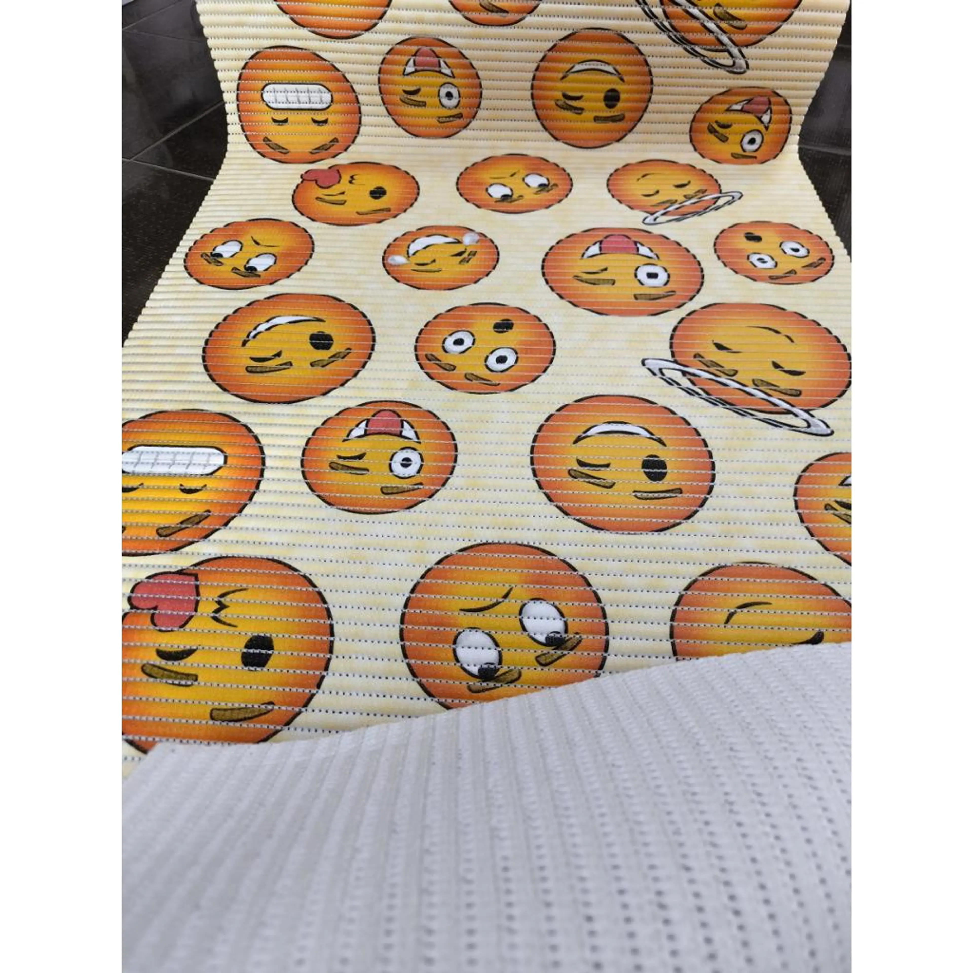 Гумирана пътека, емоджита