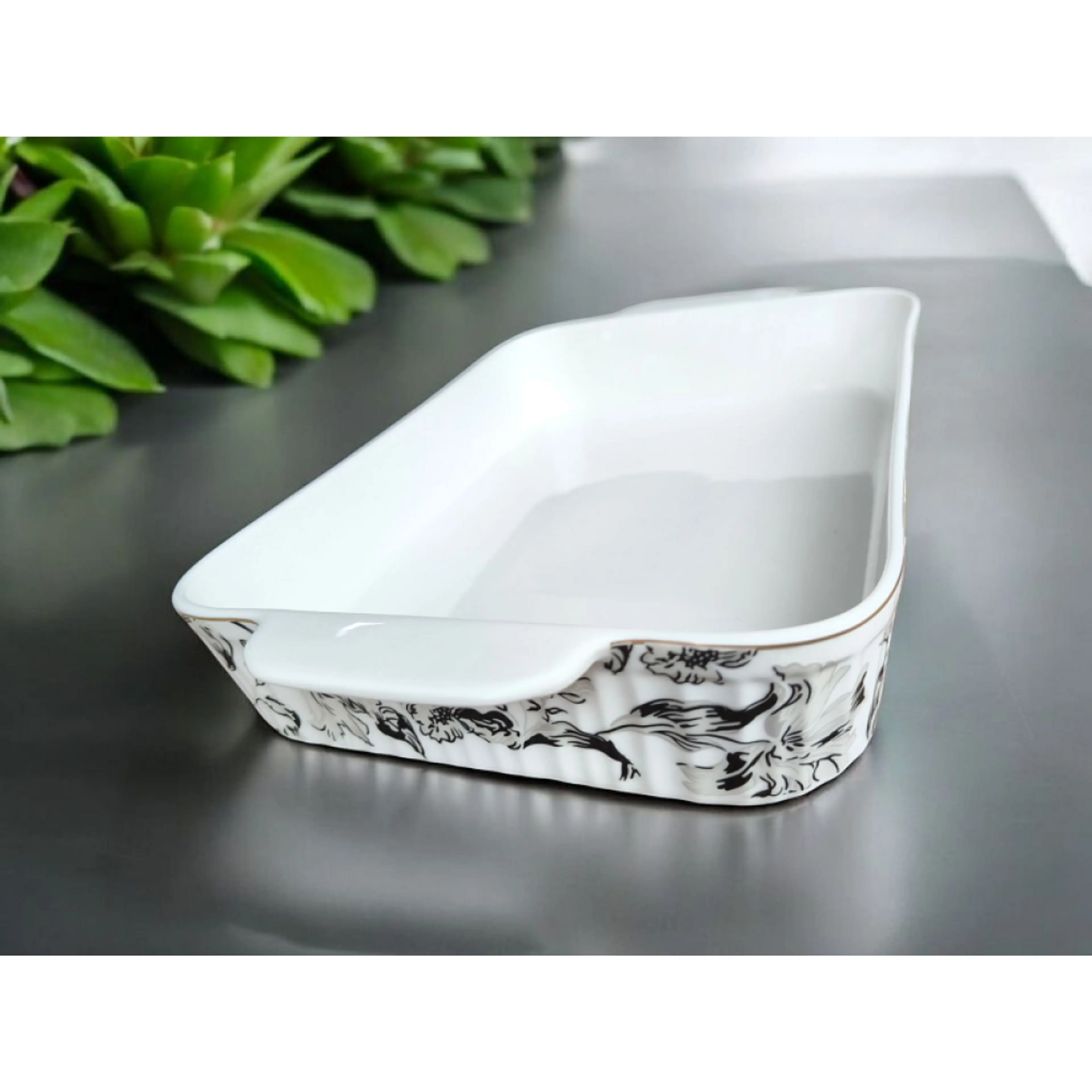 Керамична тава за готвене