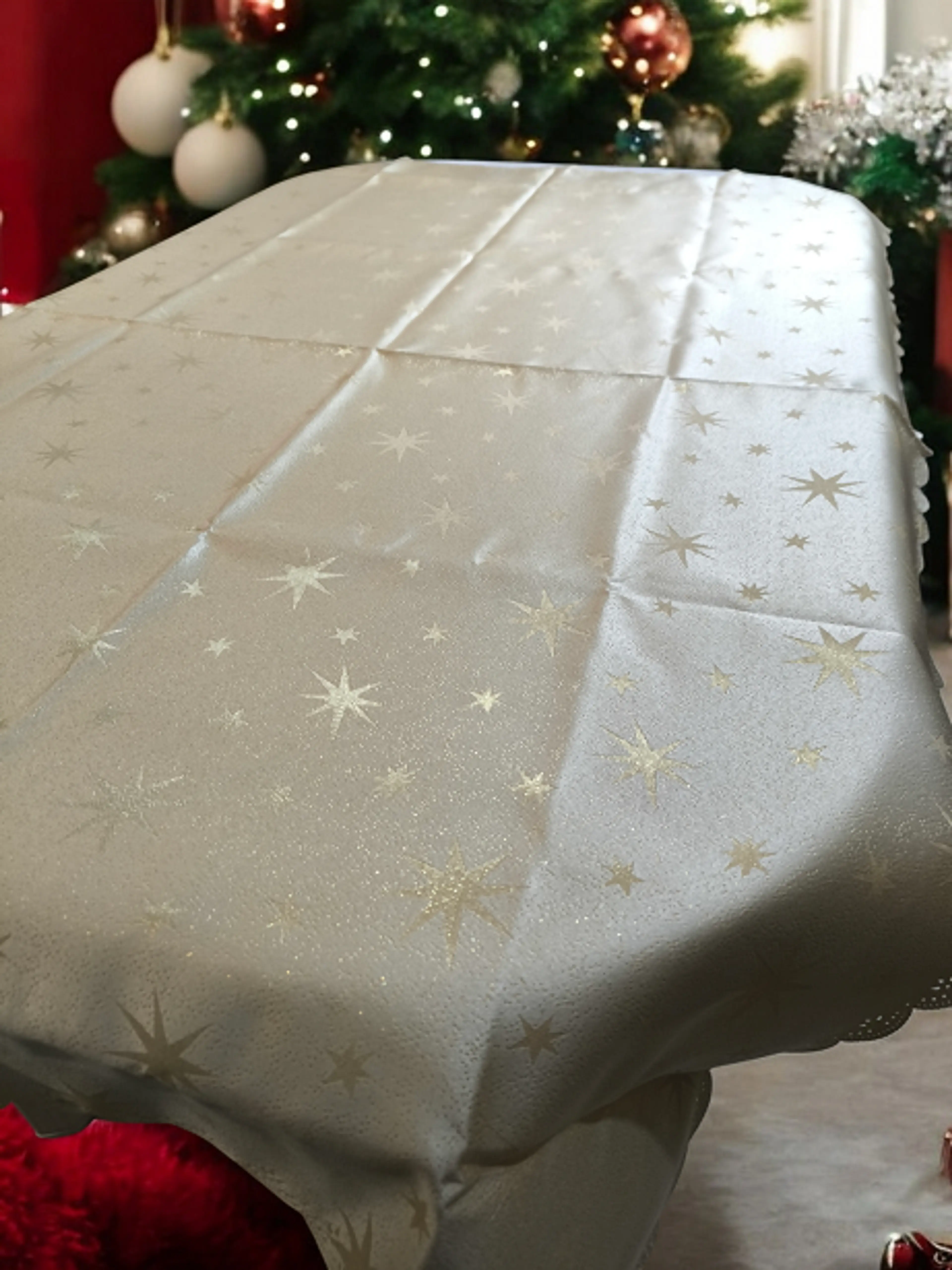 Коледна покривка за маса 100см/150см златиста