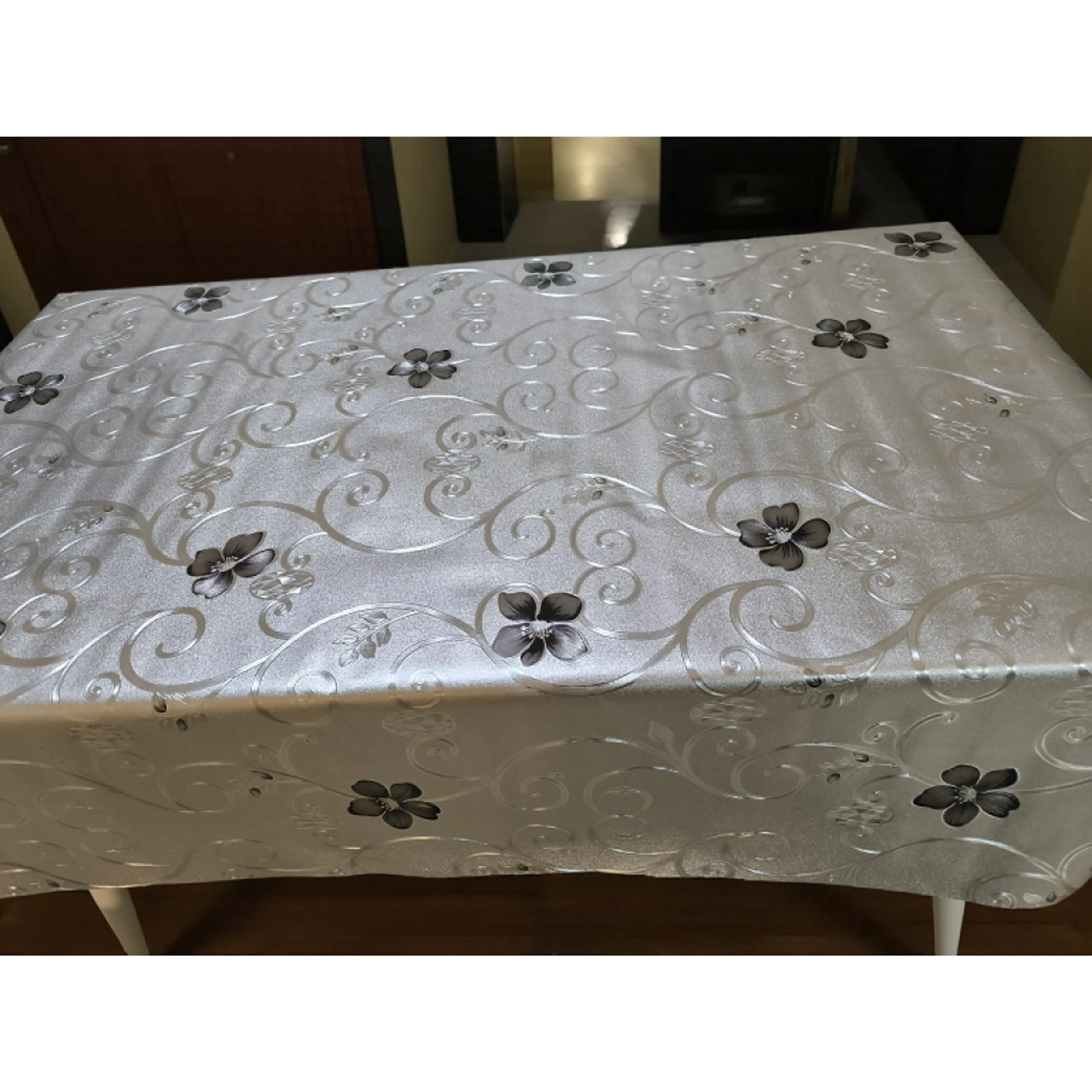 Луксозна мушама , сив фон с черни цветенца