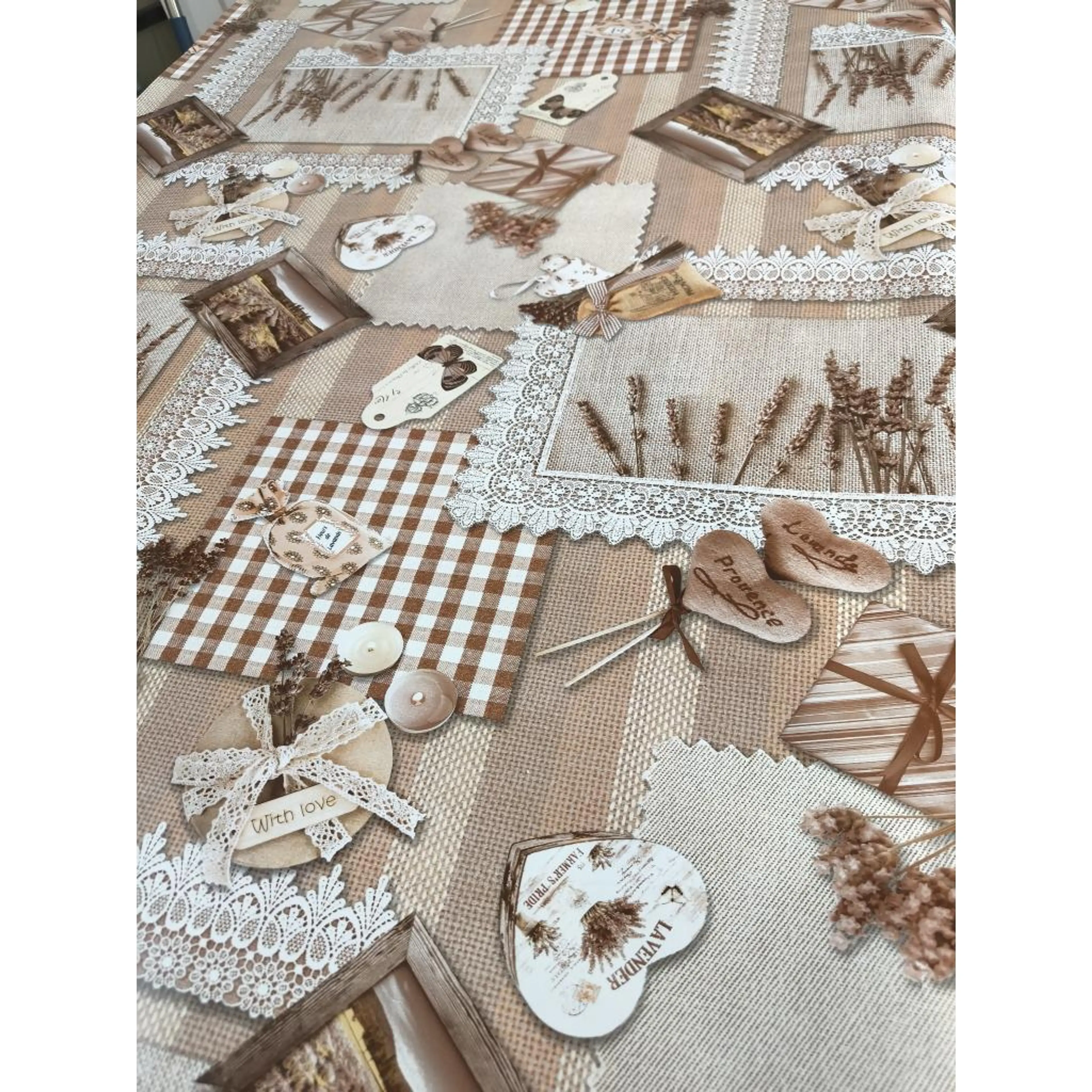 Мушама за маса, кафява лавандула