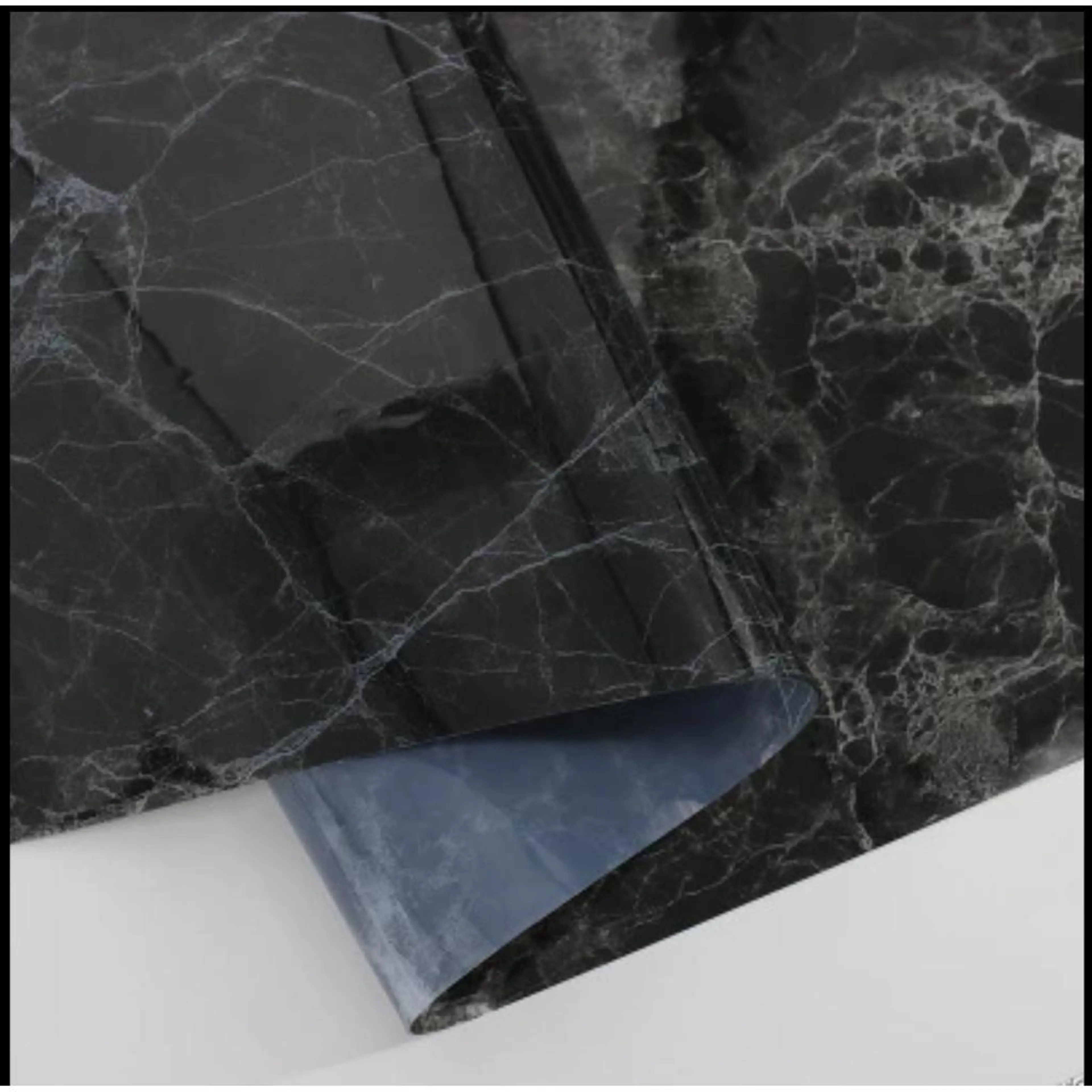 Протектор за маса,черен със сиво