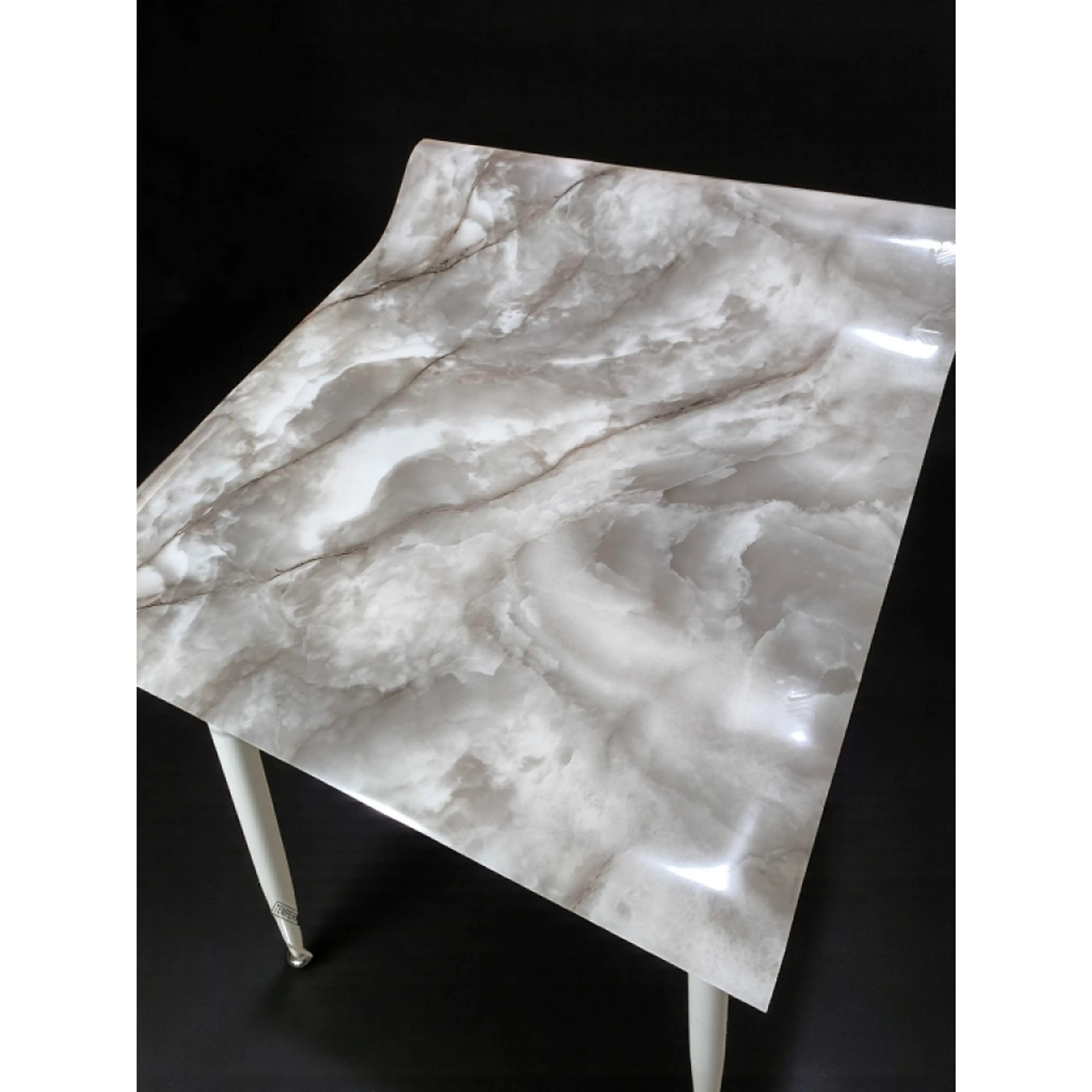 Протектор за маса , мраморен ефект