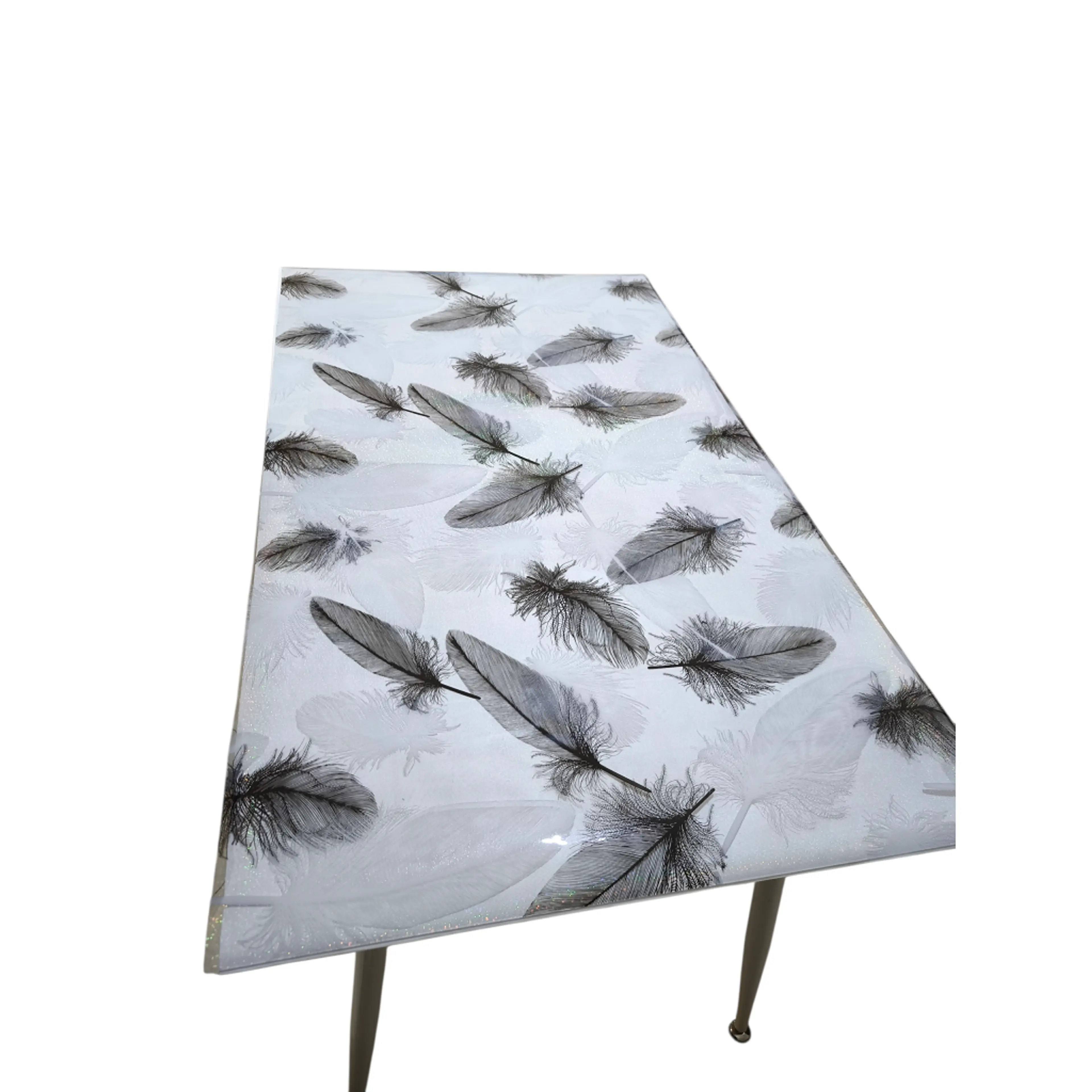 Протектор за маса, прозрачен фон с бели и черни пера