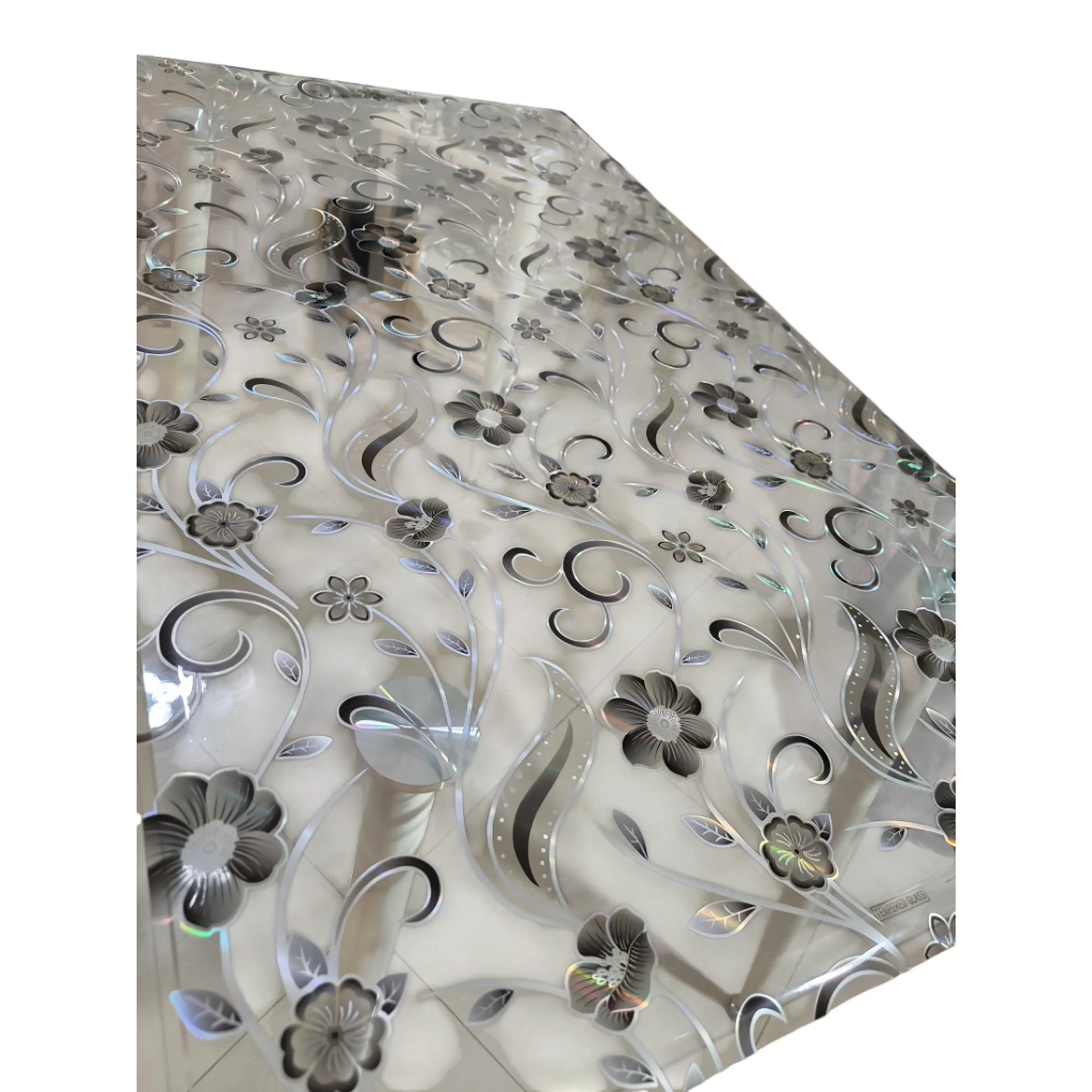 Протектор за маса, прозрачен фон с черни цветенца и сиви орнаменти 80см 240см