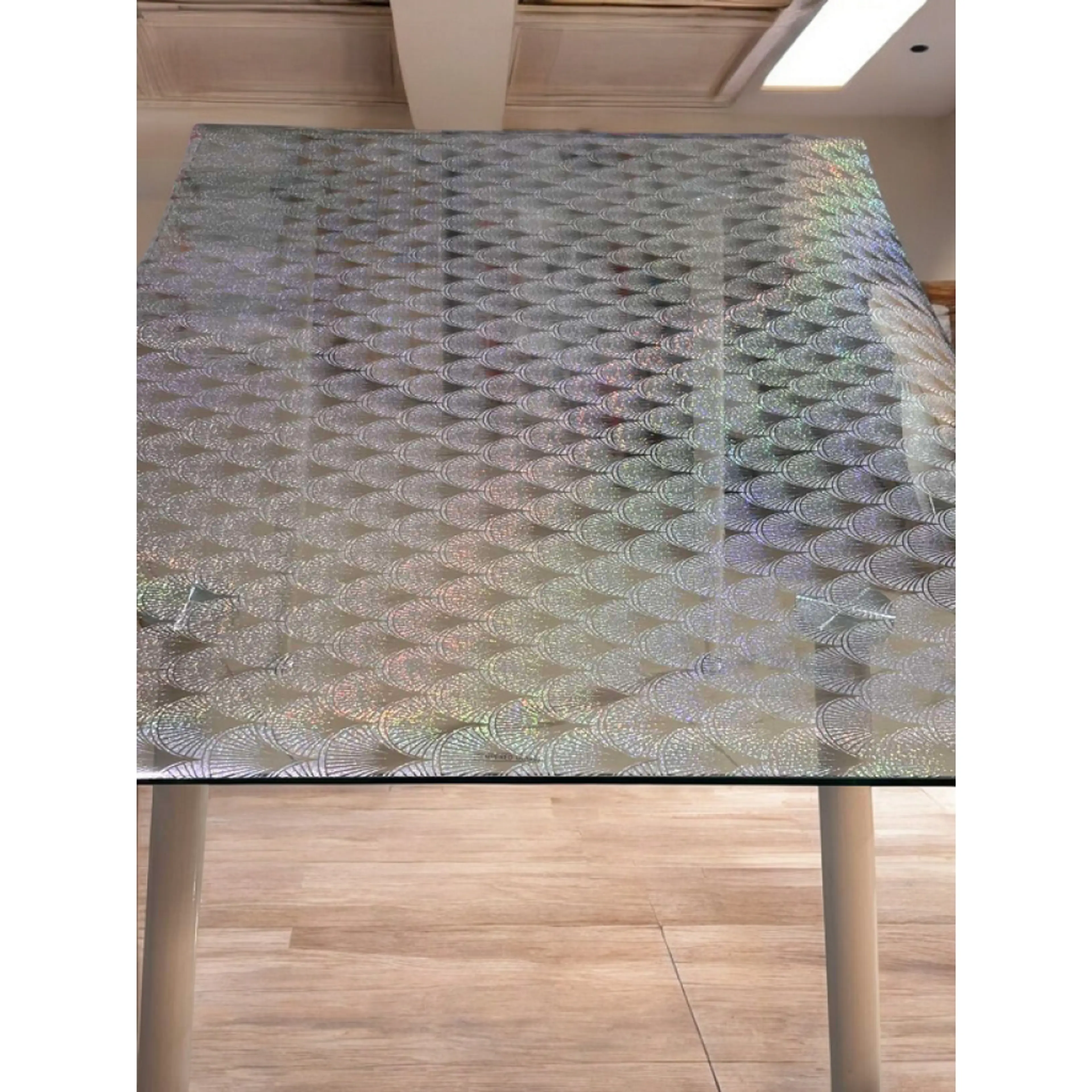 Прозрачен протектор с холограмна декорация