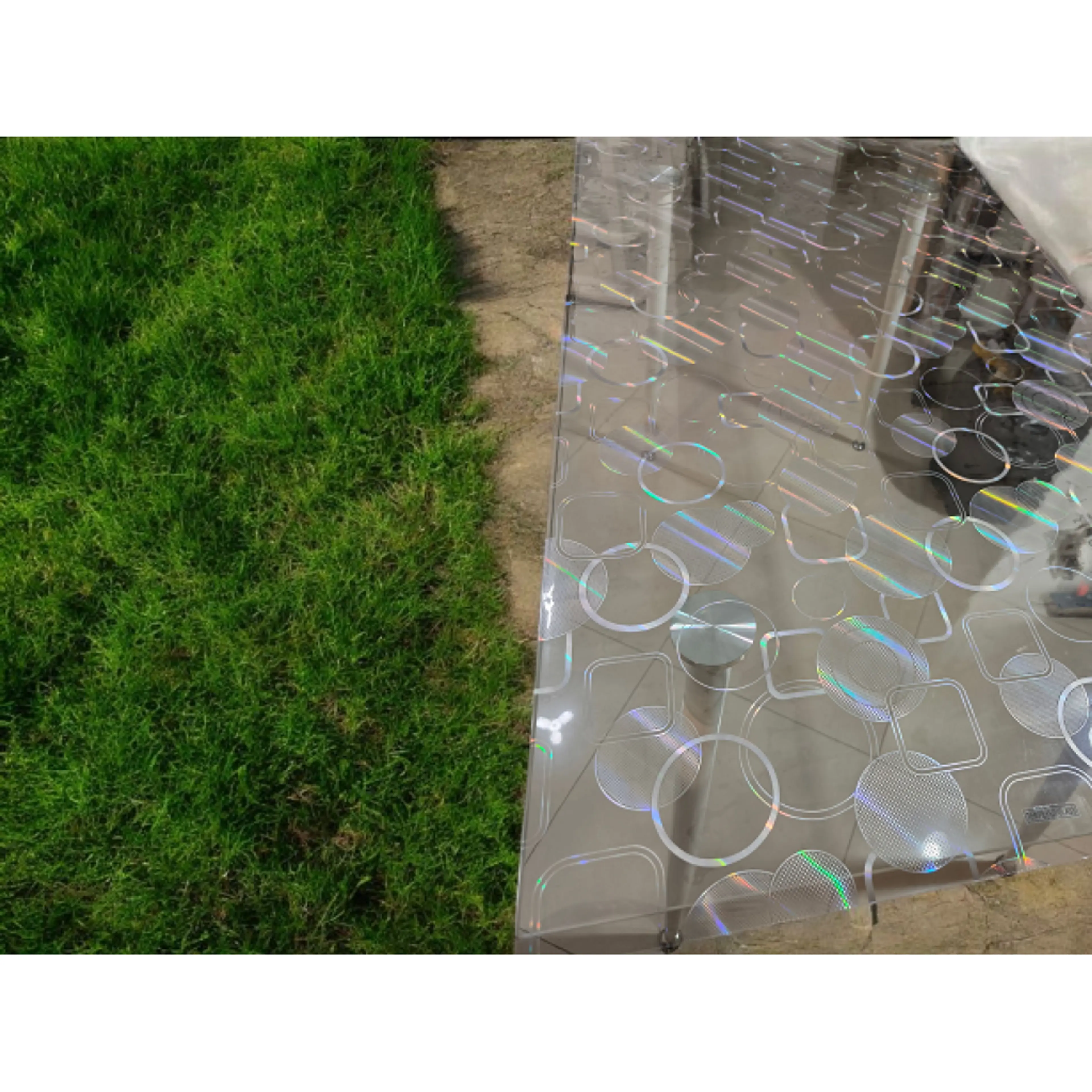 Прозрачен протектор с кръгове и квардати 100см 220см