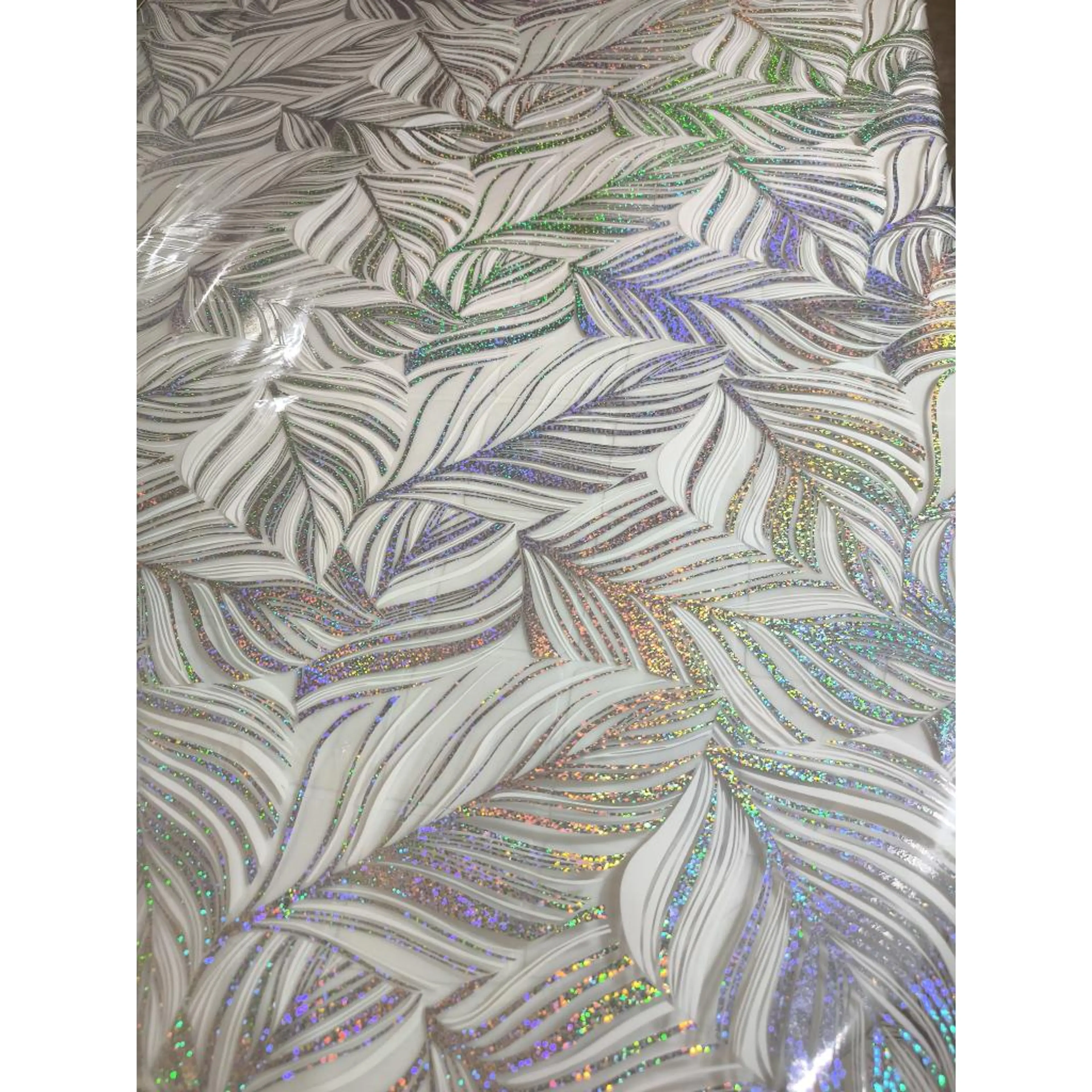 Прозрачна силиконова мушама, листа и брокат