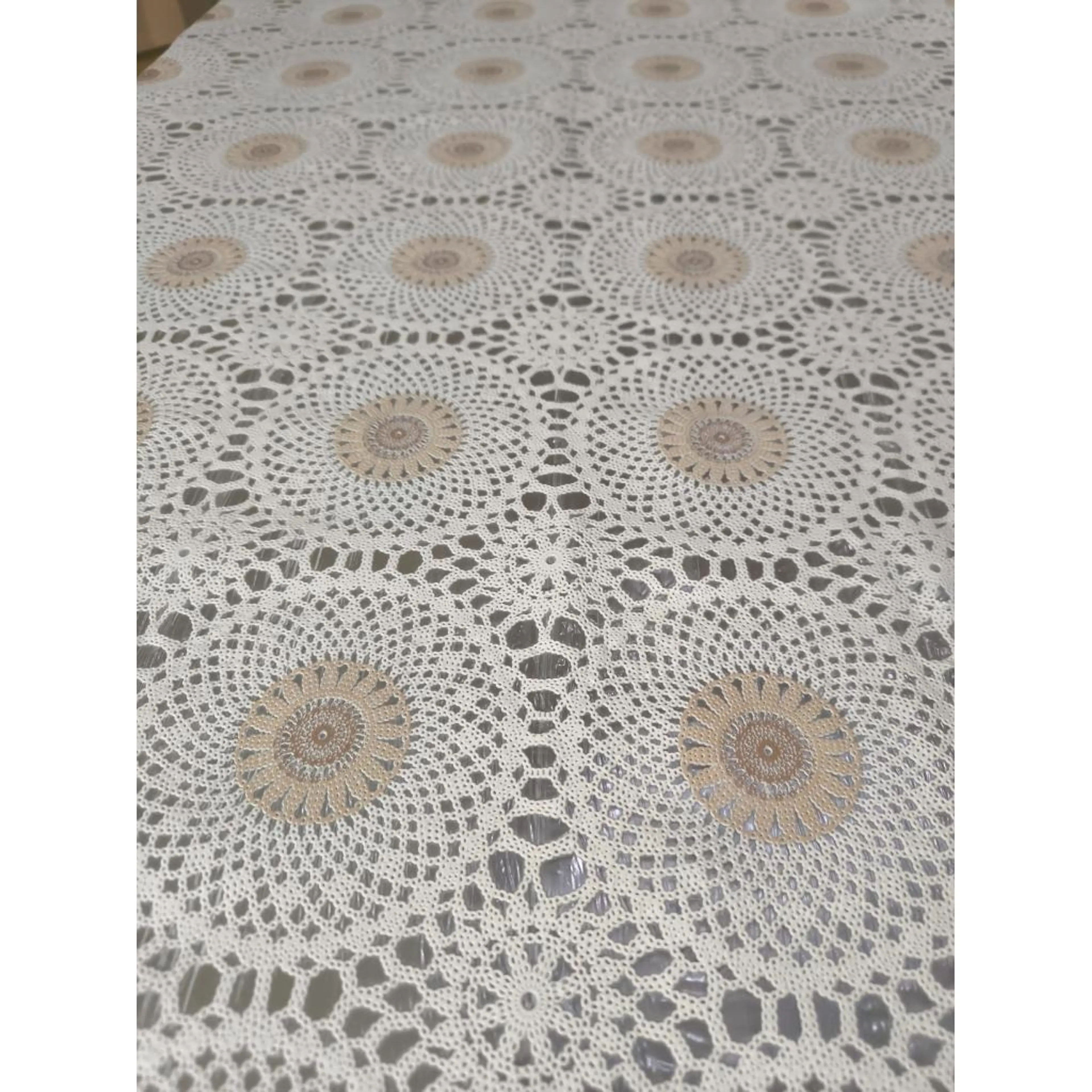 Силиконова мушама, бежови кръгчета