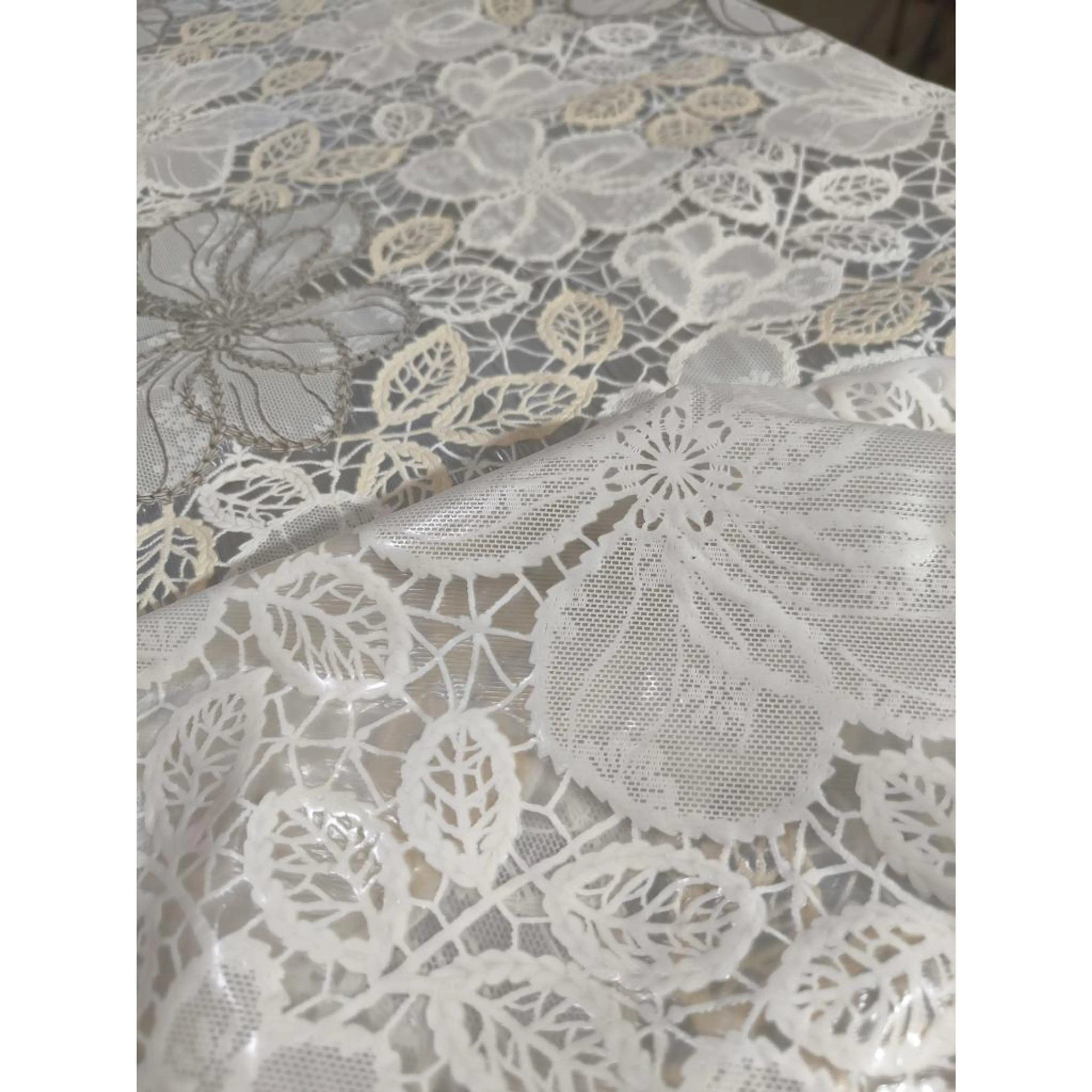 Силиконова покривка за маса