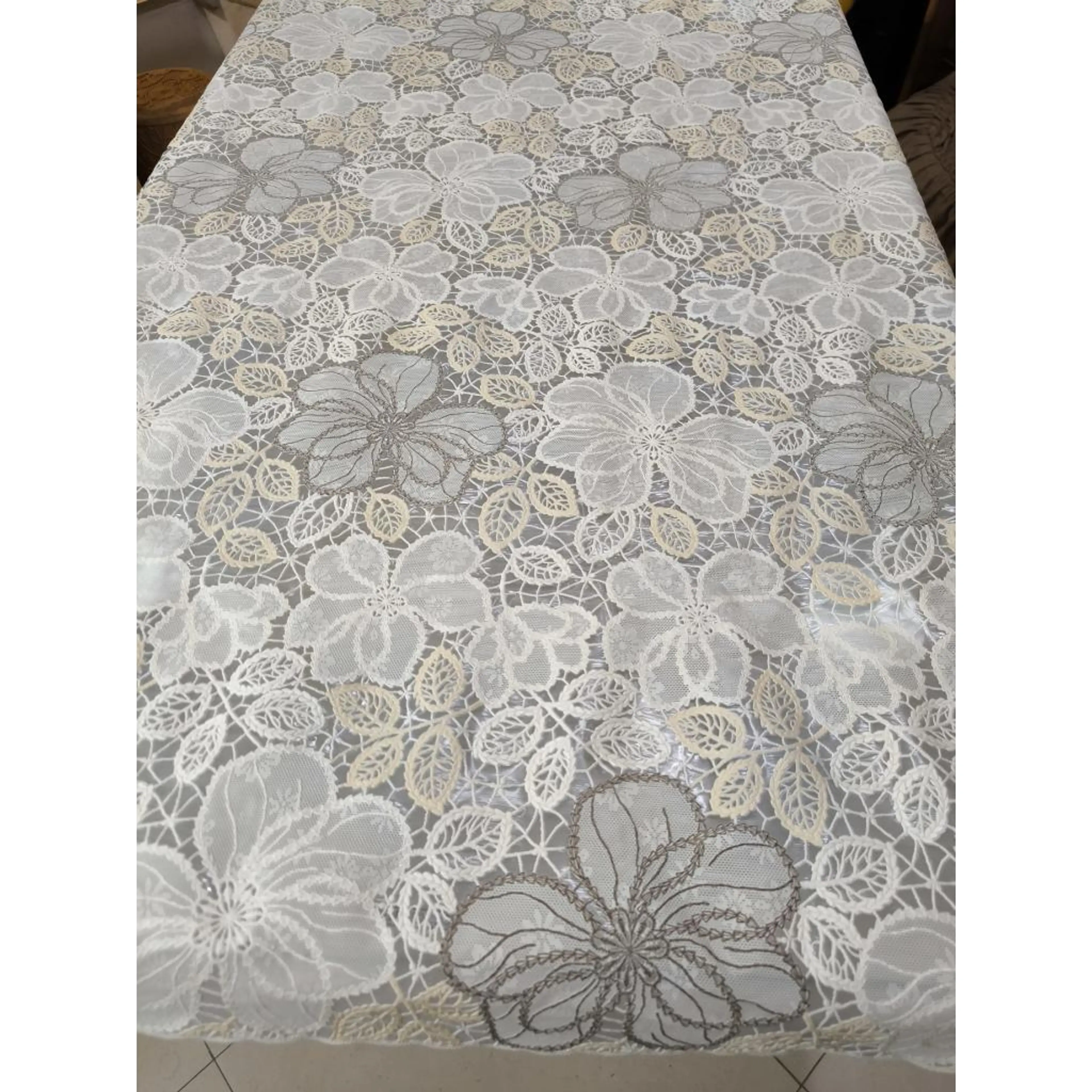 Силиконова покривка за маса