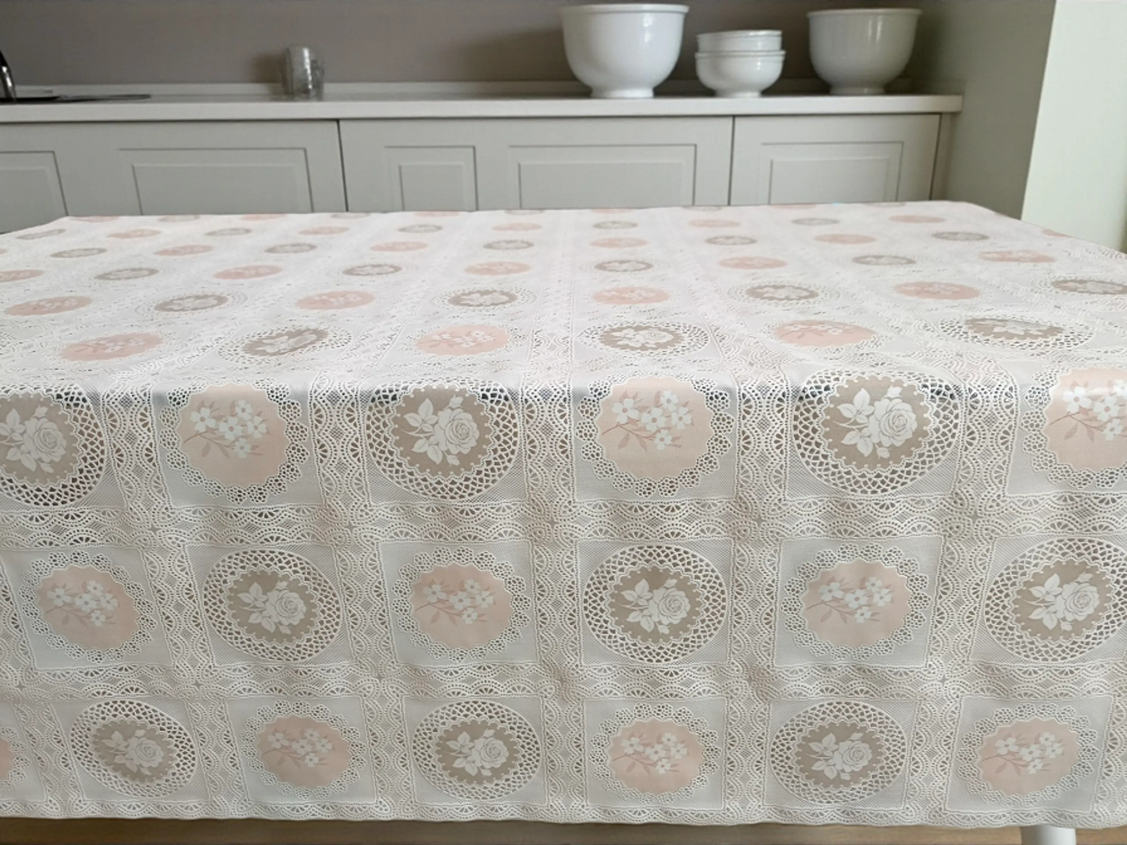 Силиконова покривка за маса