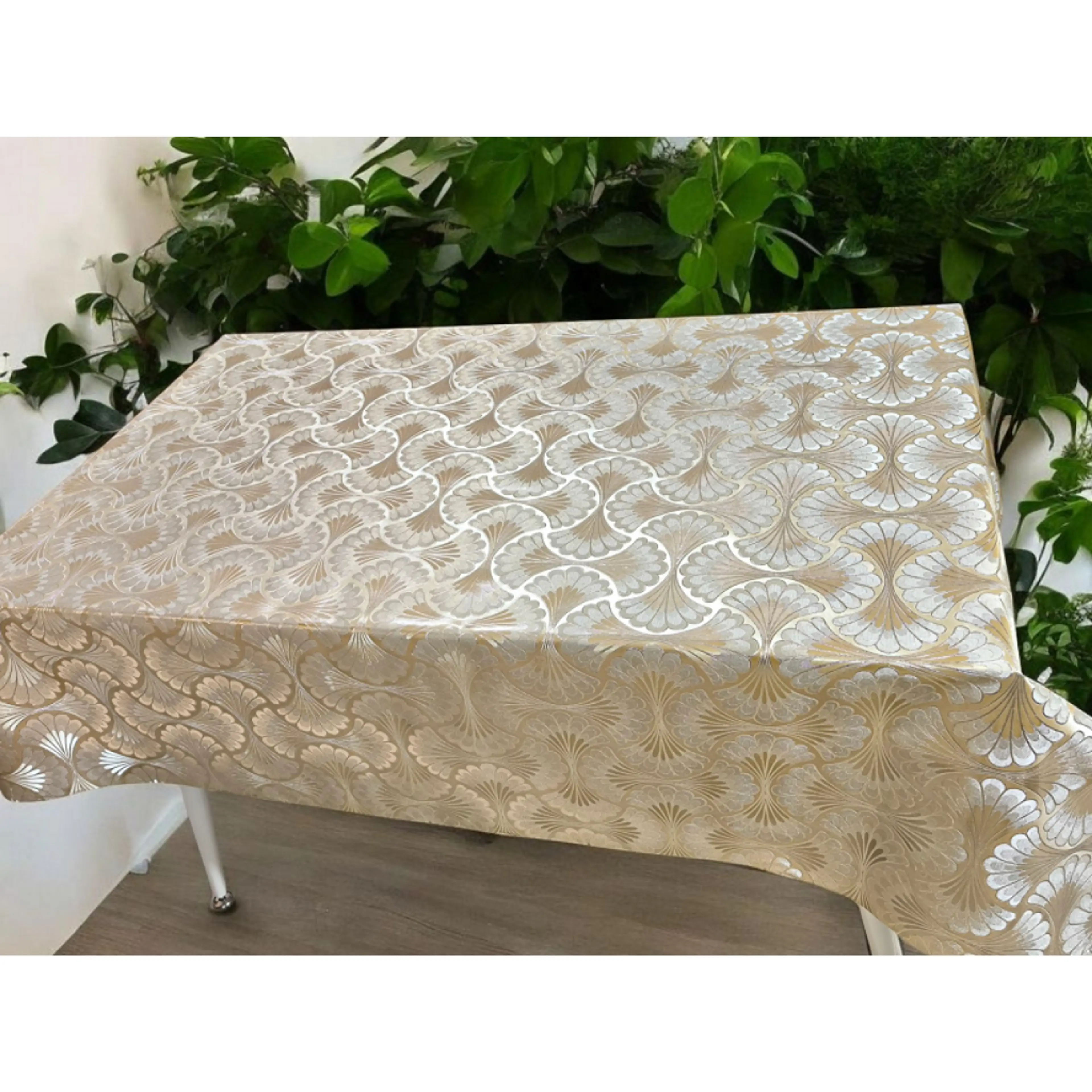 Златиста луксозна, перяща текстилна мушама